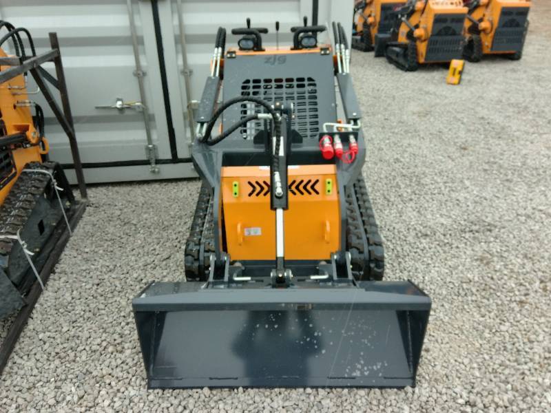 MINI SKID STEER