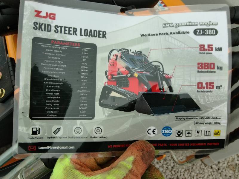 MINI SKID STEER